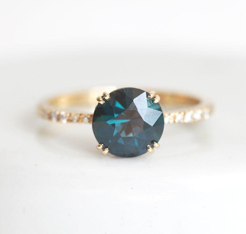 Image of Vida Teal Sapphire Diamond Ring