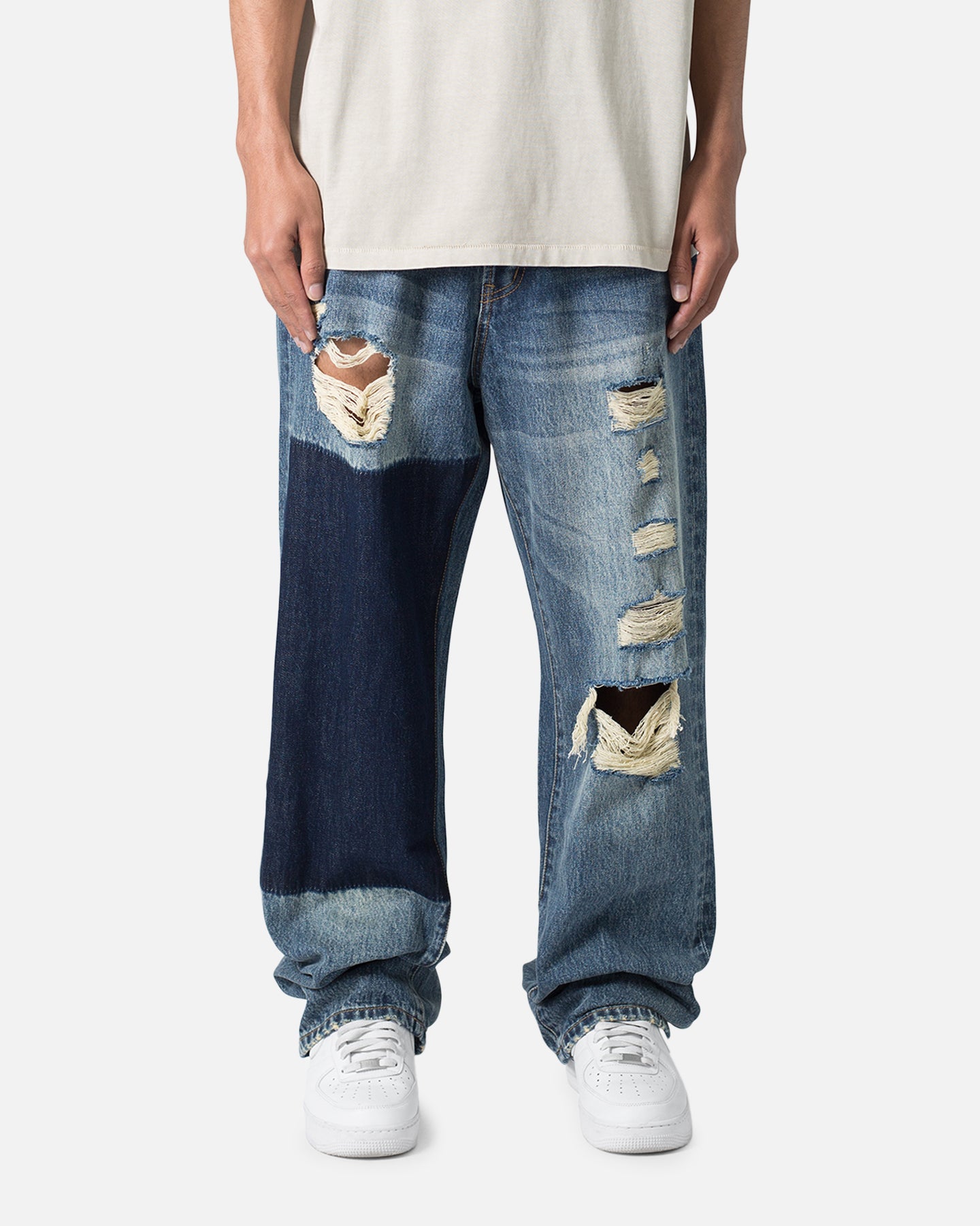 Image of MNML Ultra Baggy Knee Thrashed Denim Jeans Blue