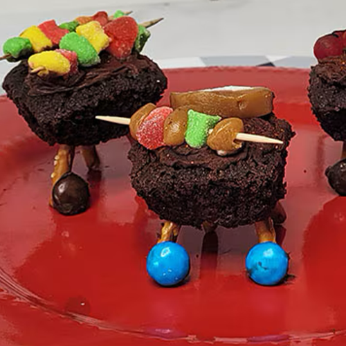 Blog idea: mini grills made from brownies and candy on a plate