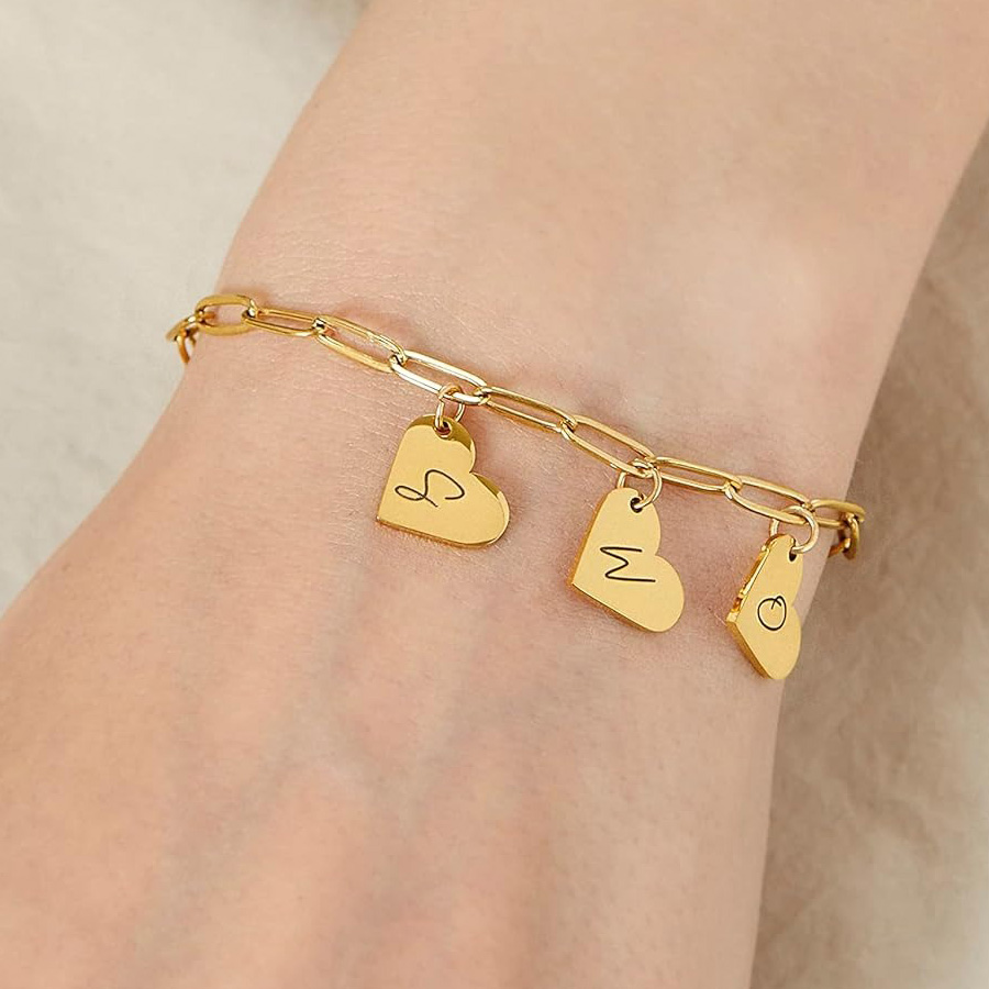 A $25 Personalized Charm Bracelet Is the Sweetest Gift for Mother's Day