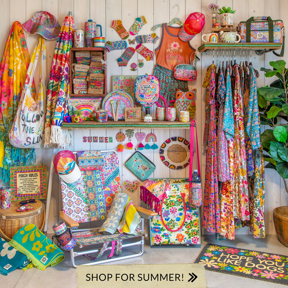 summershopwallvignette