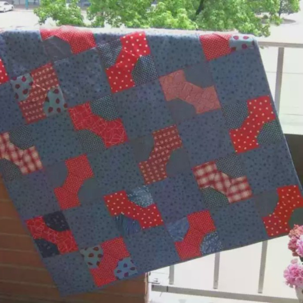 Bow Tie Picnic Quilt