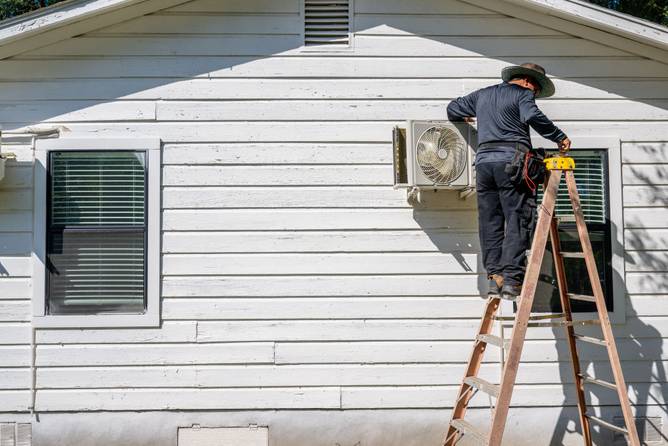 AC repairman in Texas