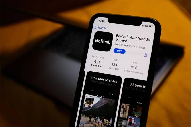 BeReal app in app store.