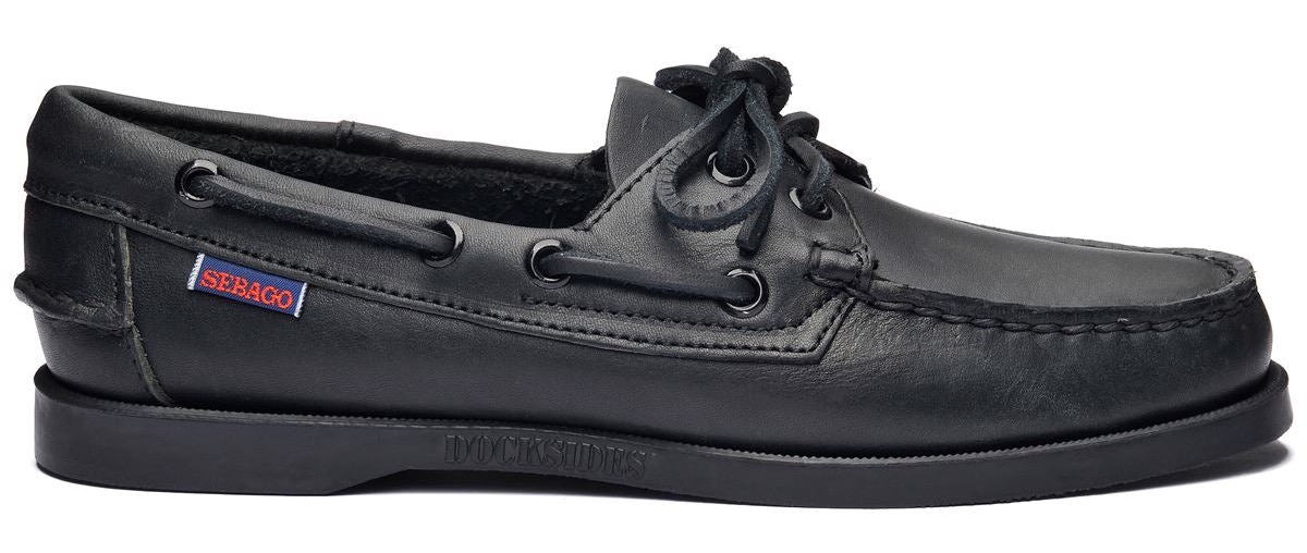 https://sebago-usa.com/collections/mens-docksides/products/docksides-portland-total-black-black