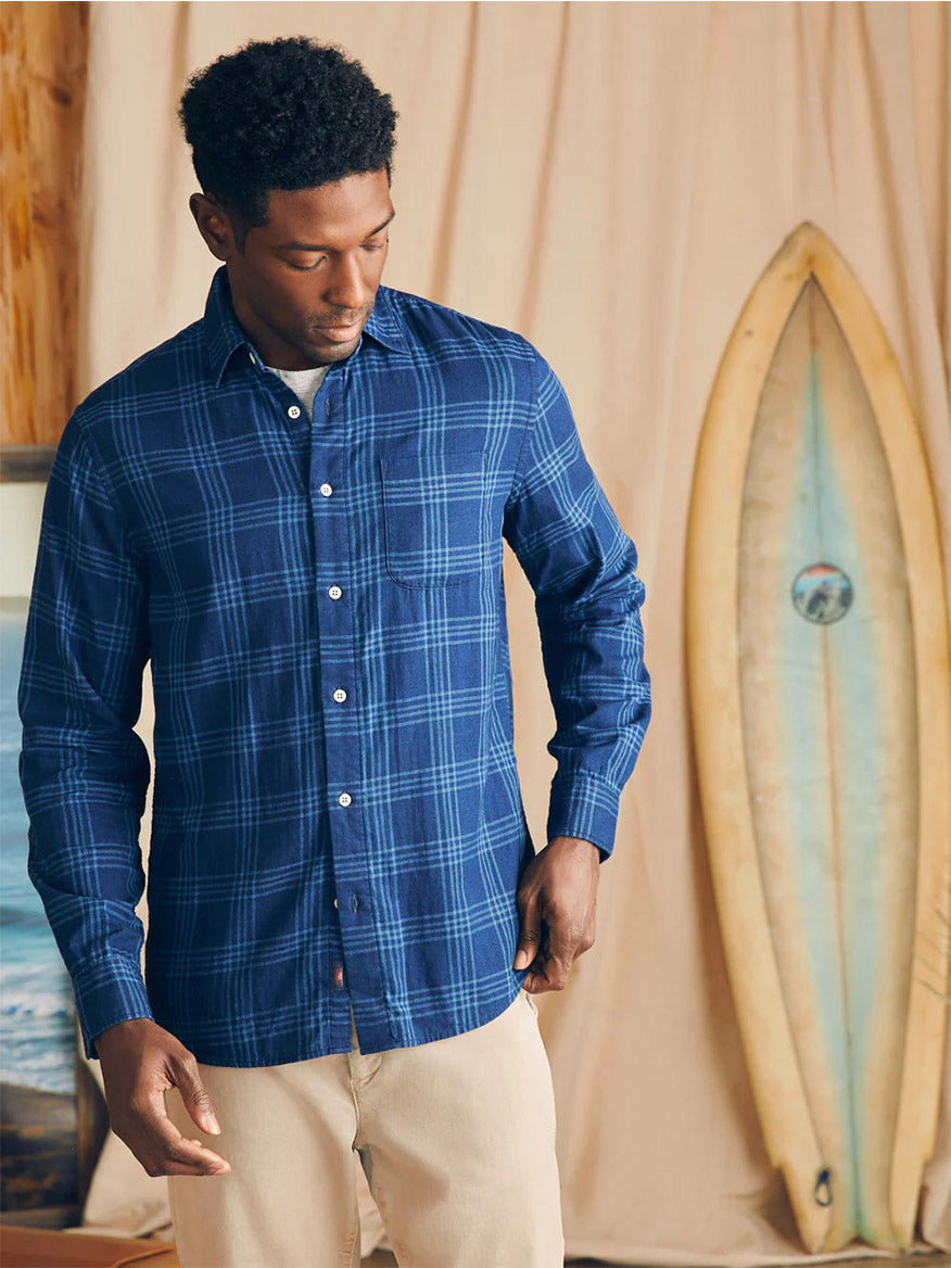 Image of Faherty Brand Sunwashed Chambray Shirt in Navy Night Windowpane