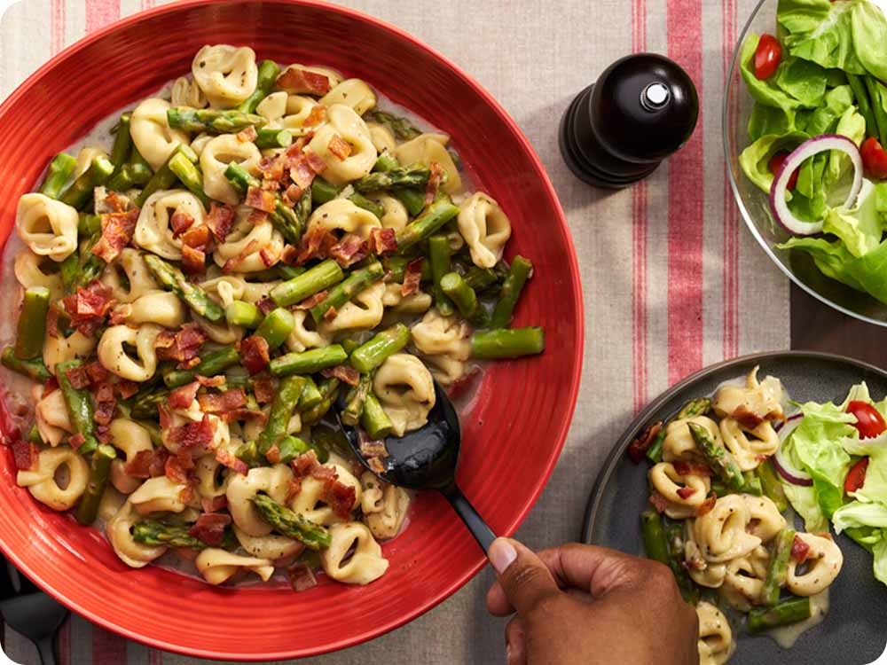 Creamy Tortellini with Asparagus