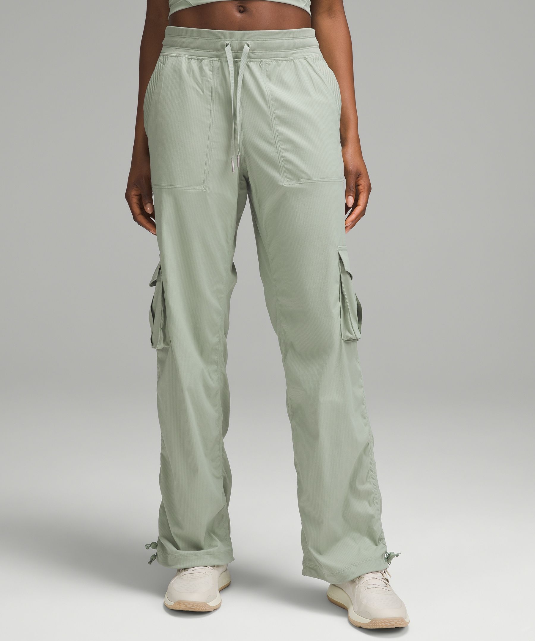 Dance Studio Relaxed-Fit Mid-Rise Cargo Pant