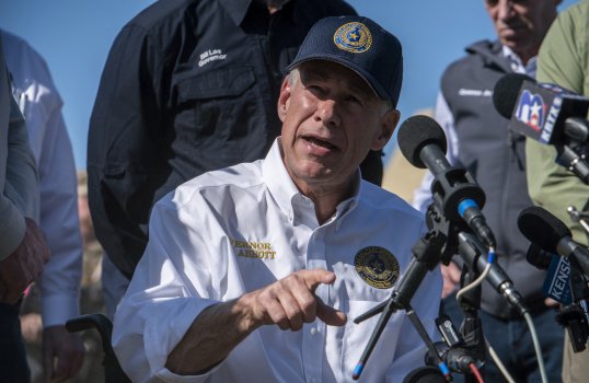 Photo: Abbott Increases Razor Wire at Texas Border