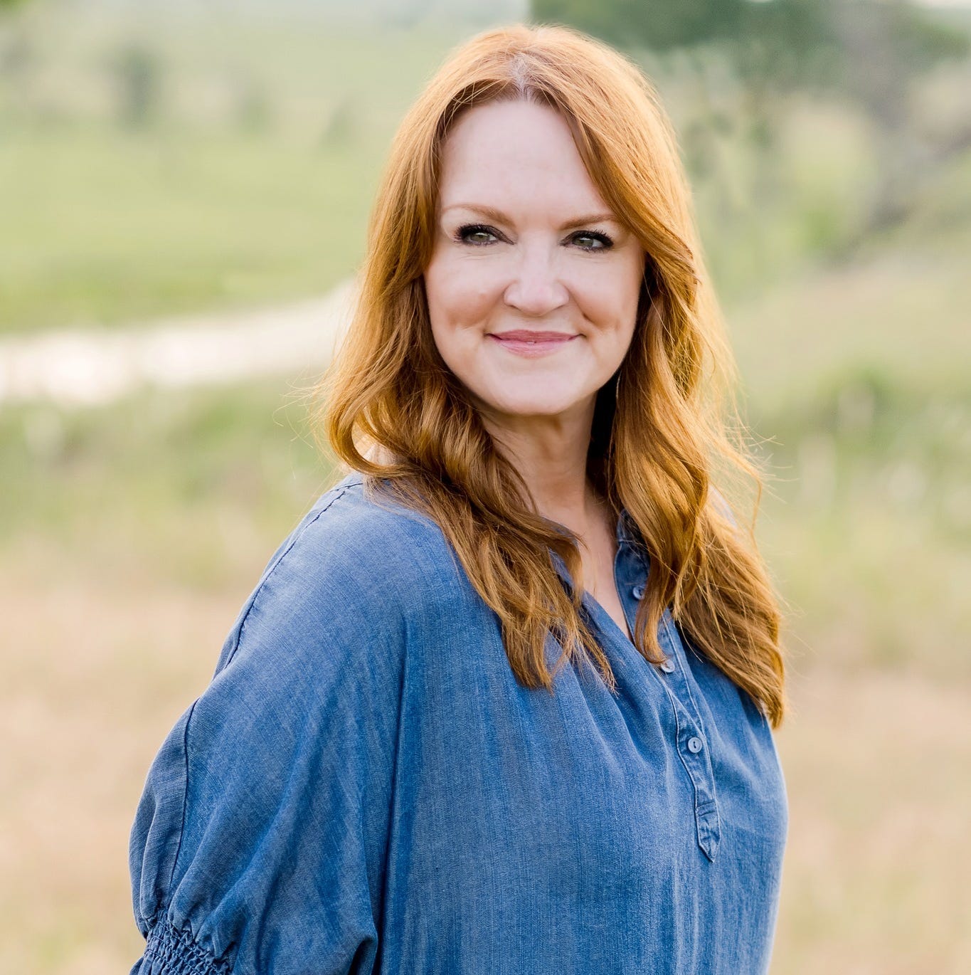 This Tunic Dress Is Ree's New Favorite from The Pioneer Woman Collection