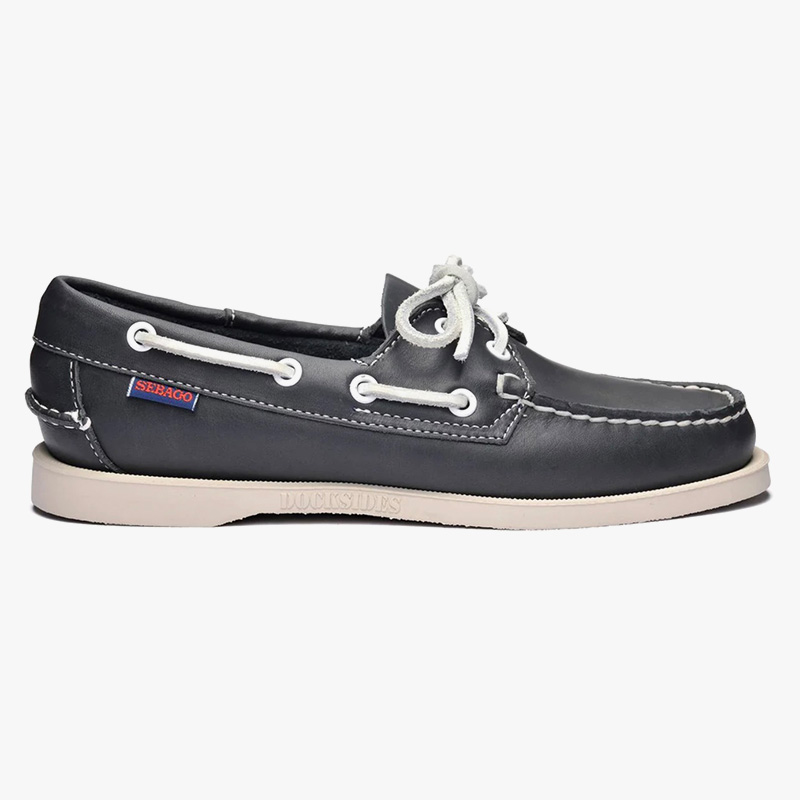 https://sebago-usa.com/collections/mens-boat-shoes/products/docksides-portland-blue-navy