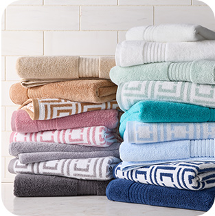 Liz Claiborne, Fieldcrest Or IZOD Bath Towels