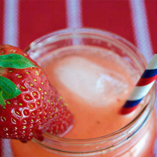 Blog idea: strawberry and peach green tea lemonade recipe