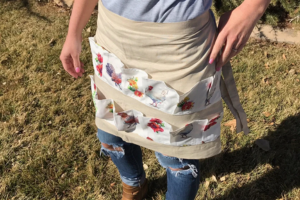 Muslin Egg Apron