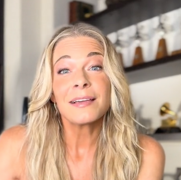 LeAnn Rimes Announces Major Career News — And Fans Are Flipping Out