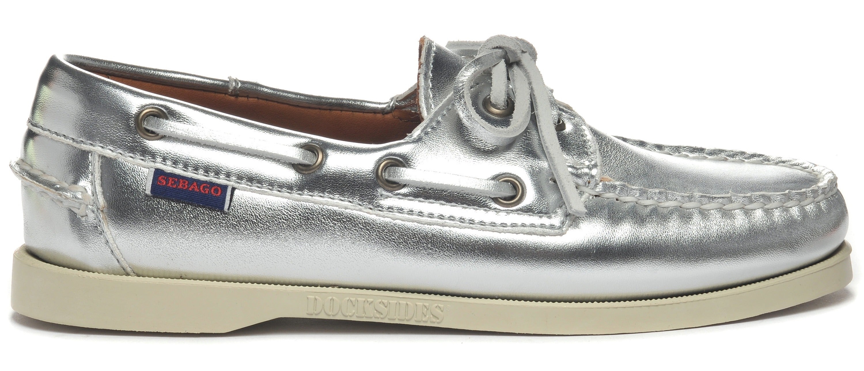 https://sebago-usa.com/products/portland-met-woman-silver